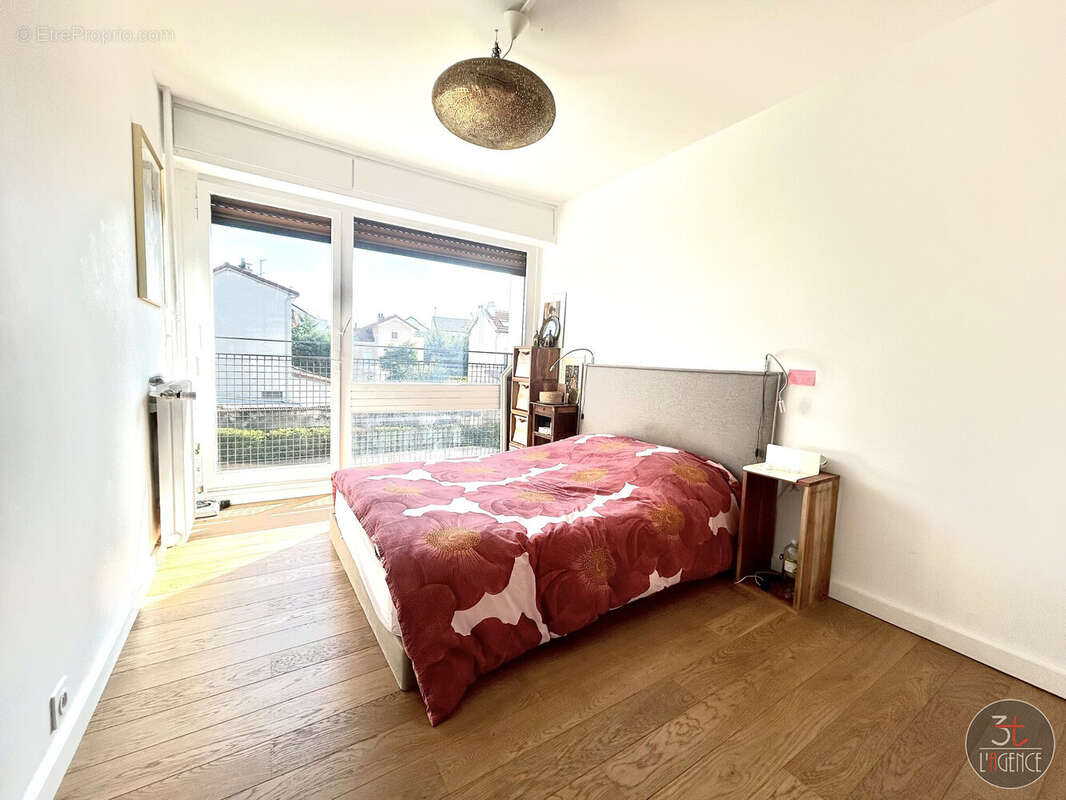 Appartement à FONTENAY-SOUS-BOIS