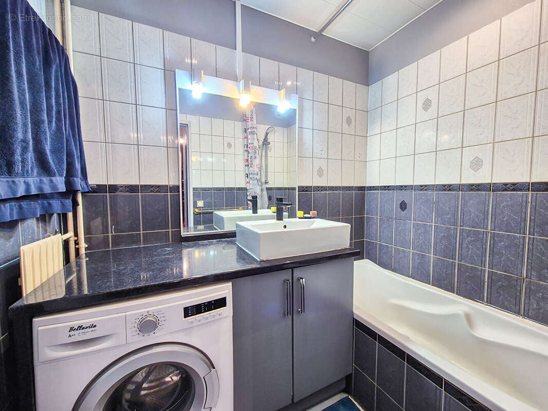 Appartement à SAVIGNY-LE-TEMPLE