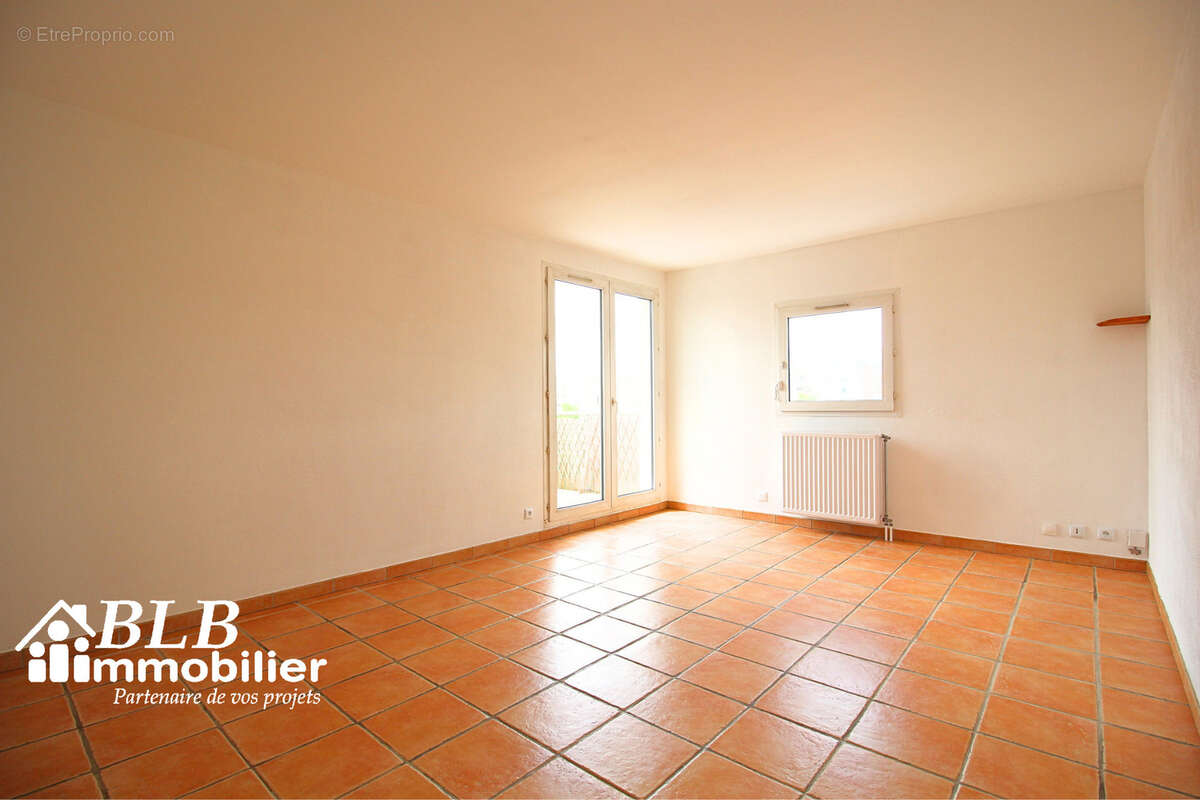 Appartement à ELANCOURT