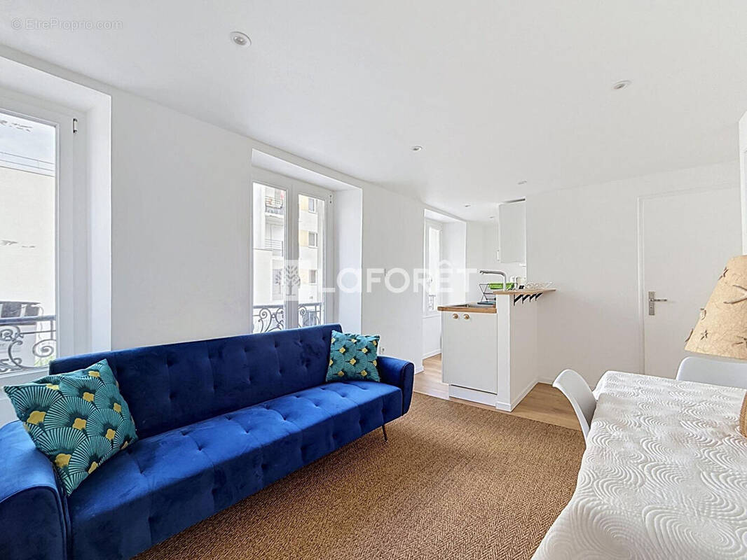 Appartement à PARIS-15E