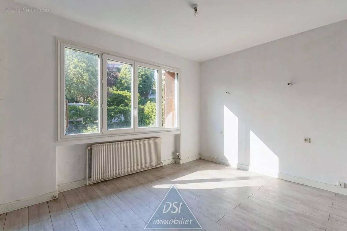 Appartement à MONTLUEL