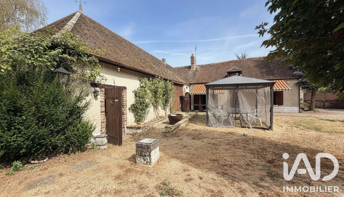 Maison 132 m² à Balloy  - photo 5