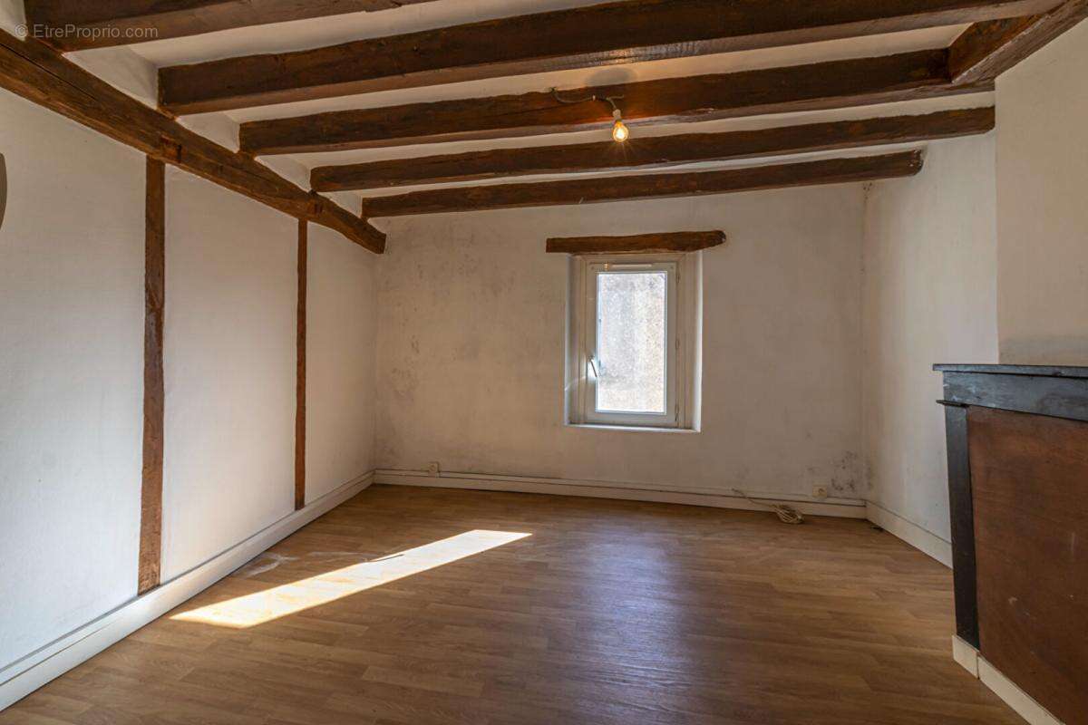 Maison Genouilly 6 pièce(s) 104 m2 - photo 8
