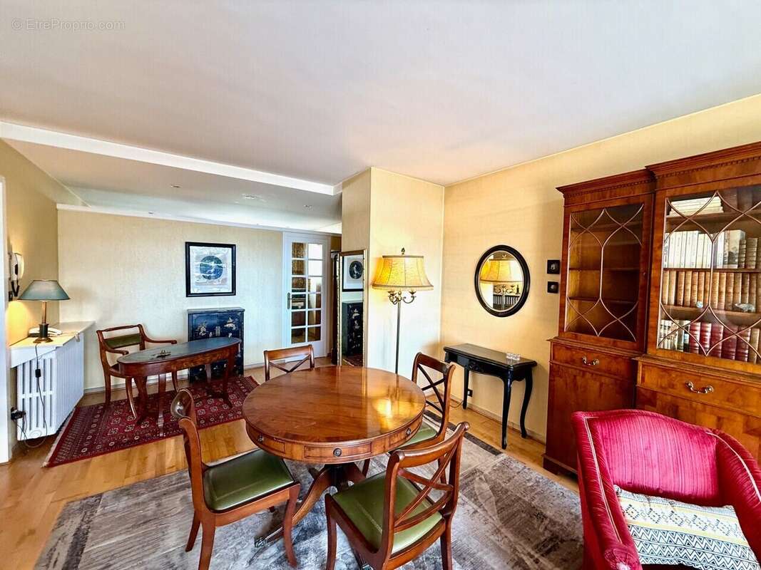 Appartement à ROMANS-SUR-ISERE