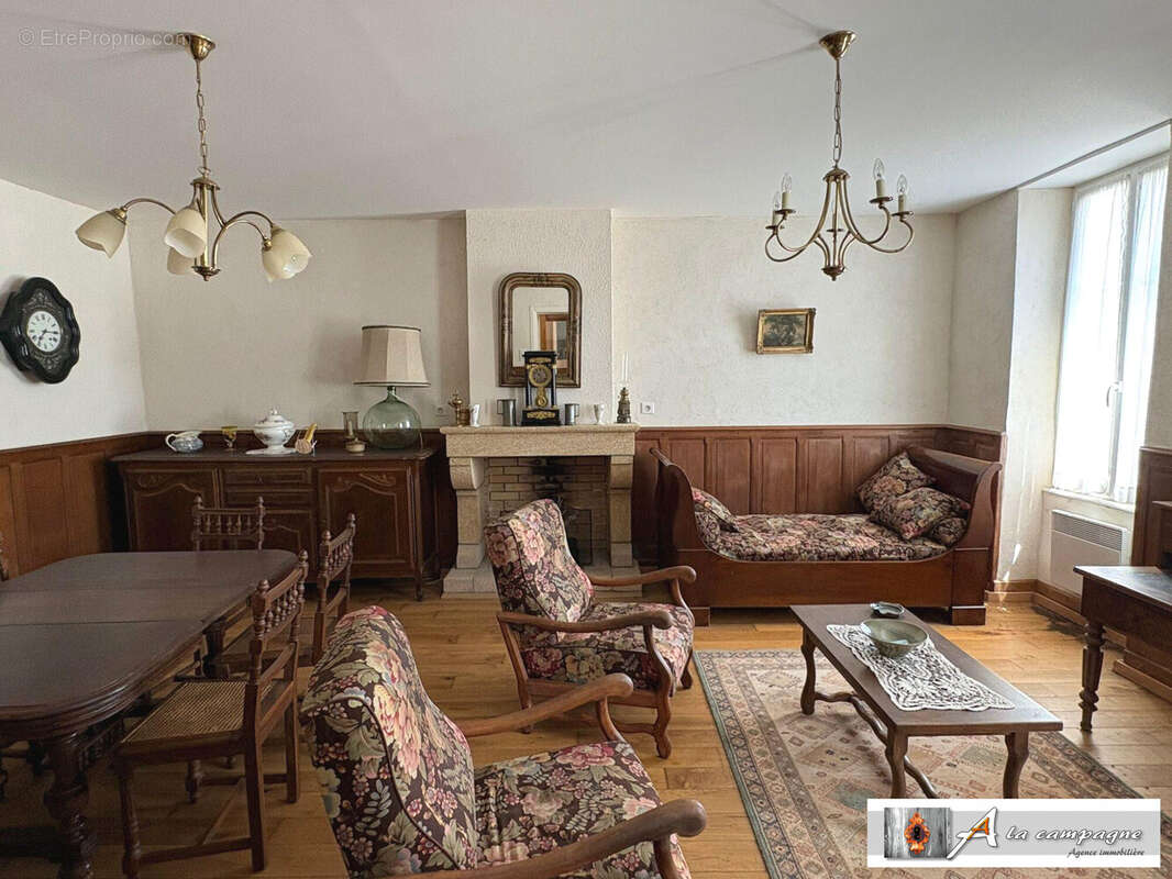 Maison à PIONSAT