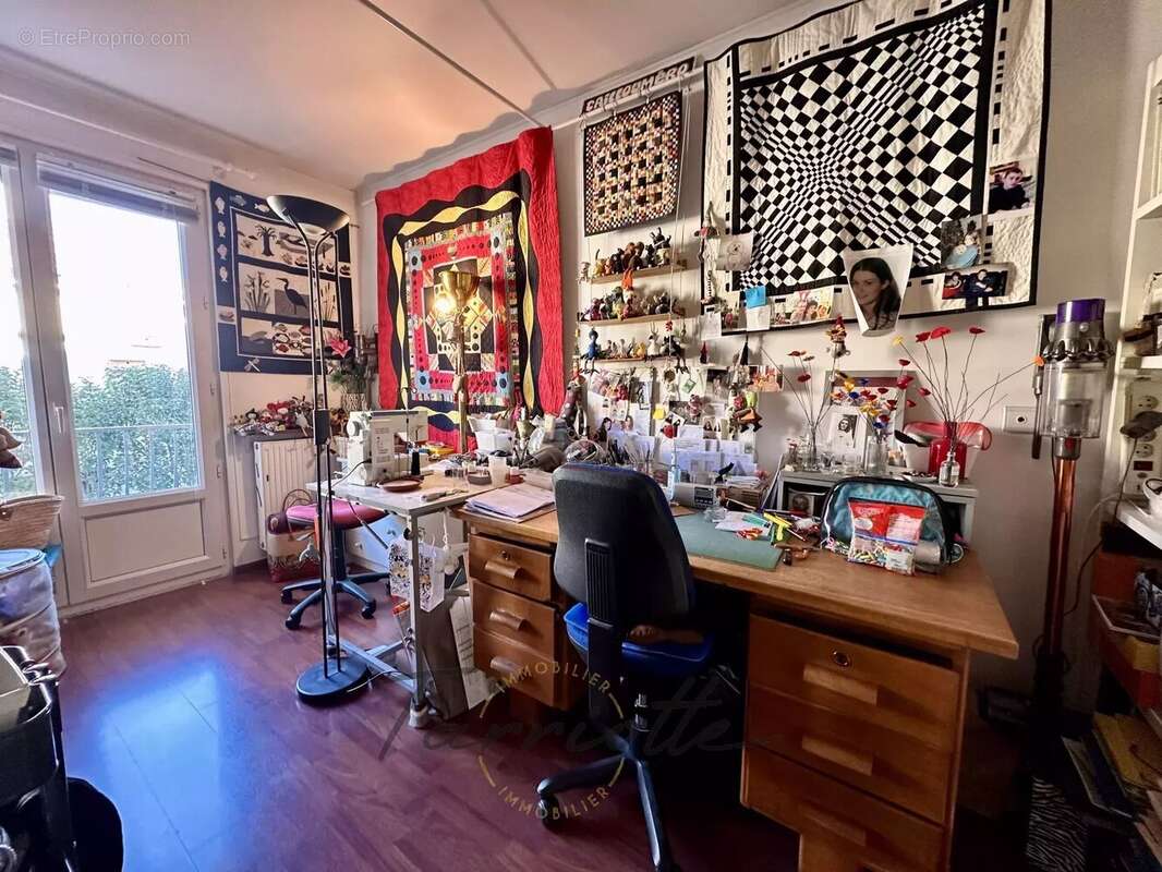 Maison à MONTELIMAR