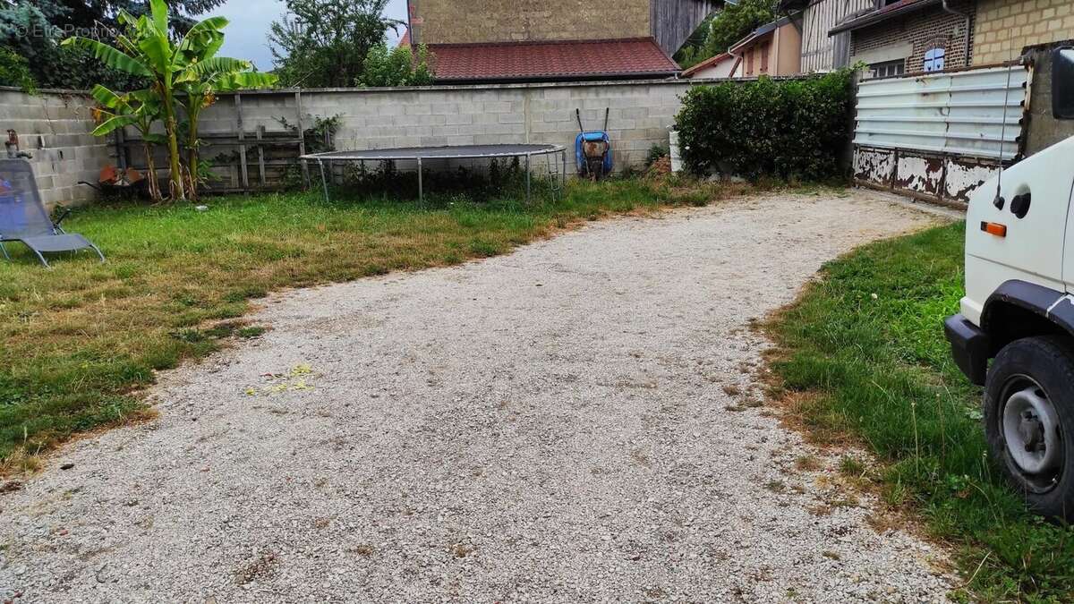 Maison à HUMBECOURT