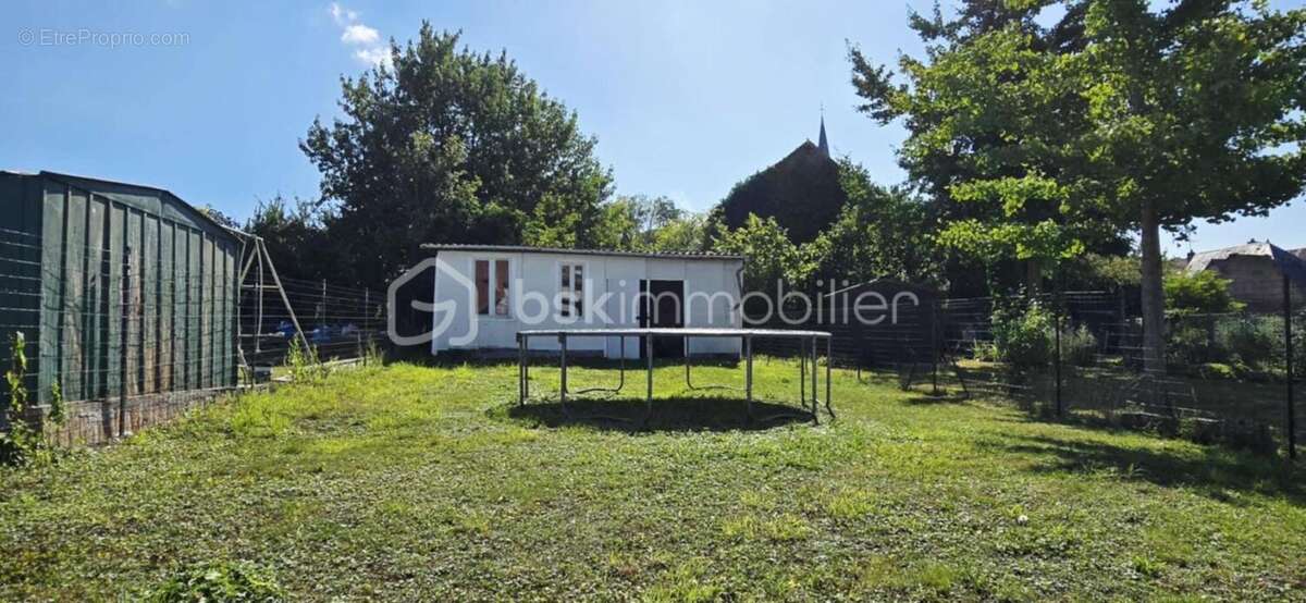 A vendre, Ailly-sur-Noye, belle maison composée de 3 grandes chambres, porche d'entrée et jardin - photo 15