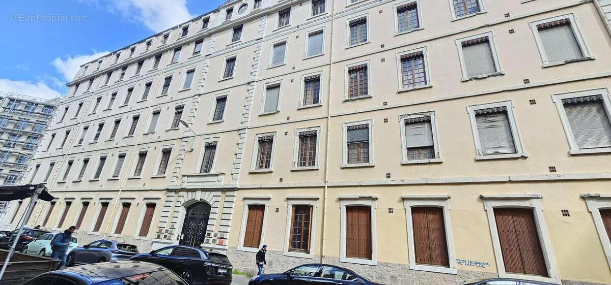 Appartement à LYON-3E