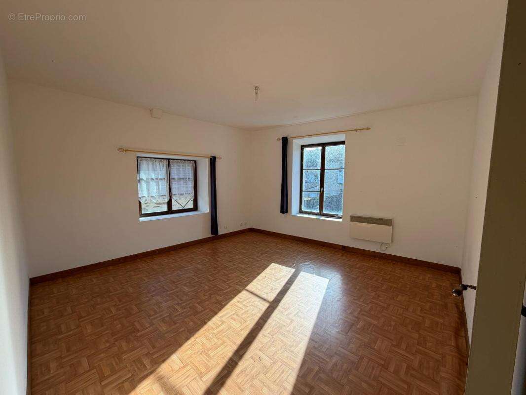 Maison à SAINT-BENOIT-DU-SAULT