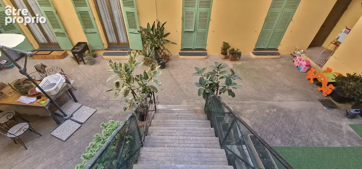 Photo Appartement à Menton au prix de 250 000€