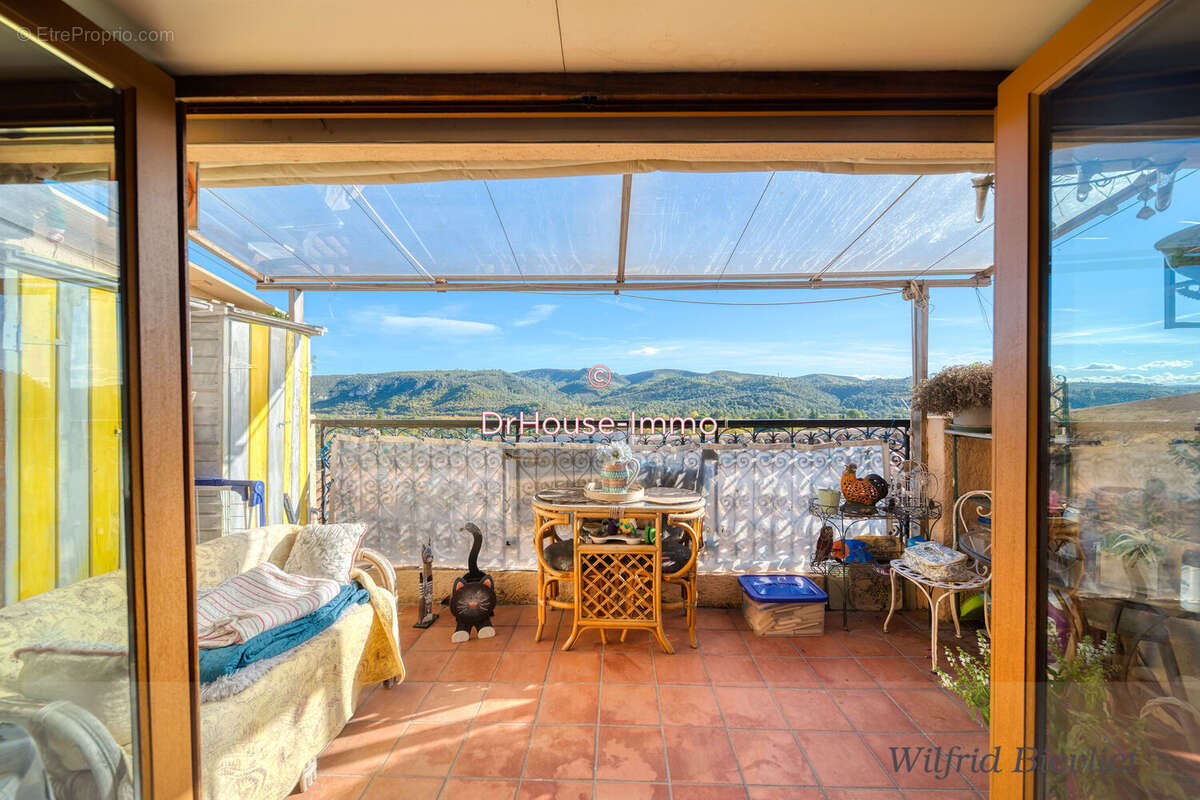 Maison à GREOUX-LES-BAINS