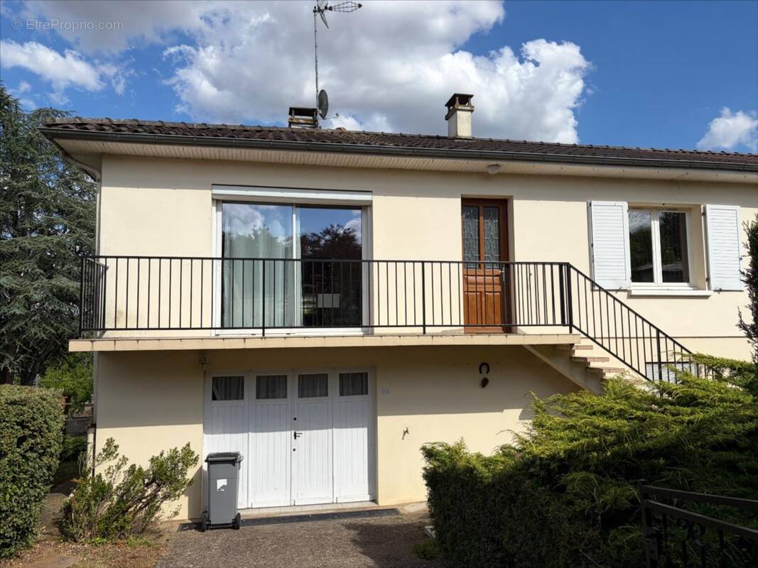Maison à SAINT-GEORGES-LES-BAILLARGEAUX