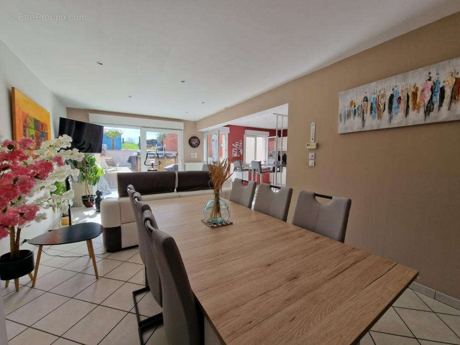 Maison à EUVILLE
