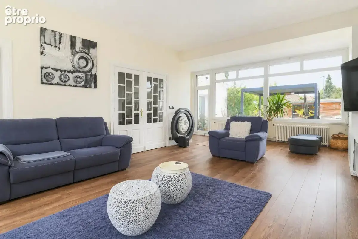 Aniche - maison de maître de 237 m² avec piscine, spa & sauna - photo 2
