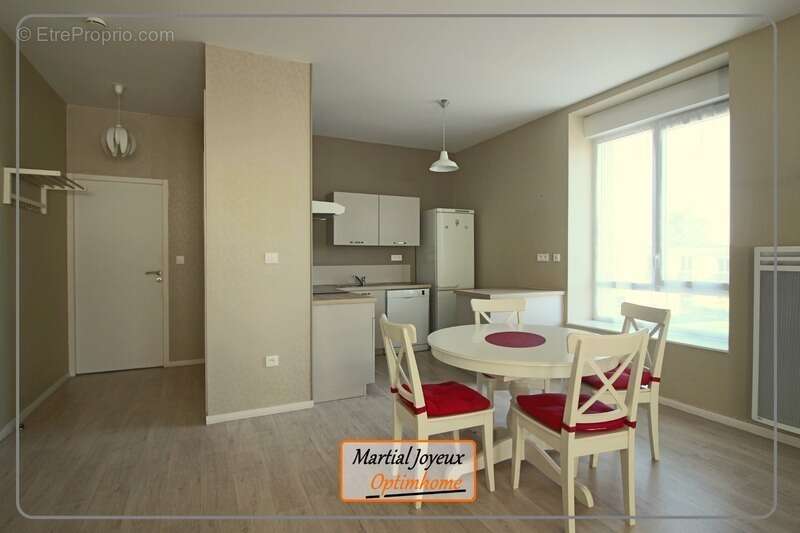 Appartement à FOUGERES