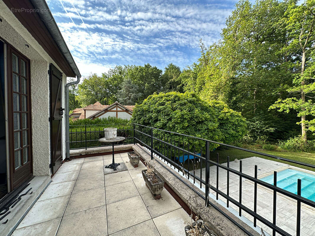 Maison à NOISY-SUR-ECOLE