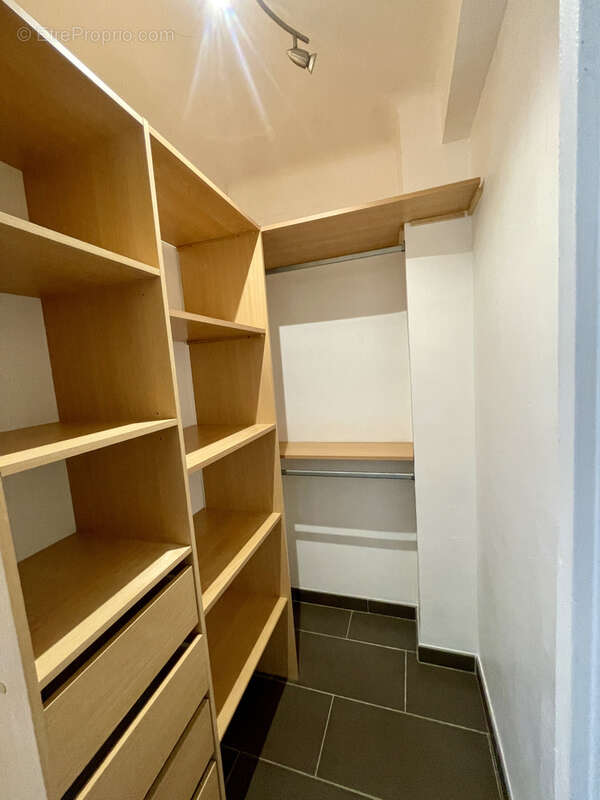Appartement à MARSEILLE-12E