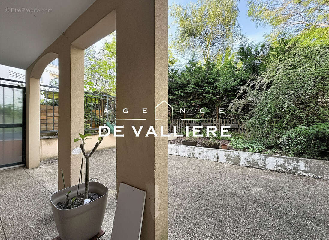 Appartement à NANTERRE