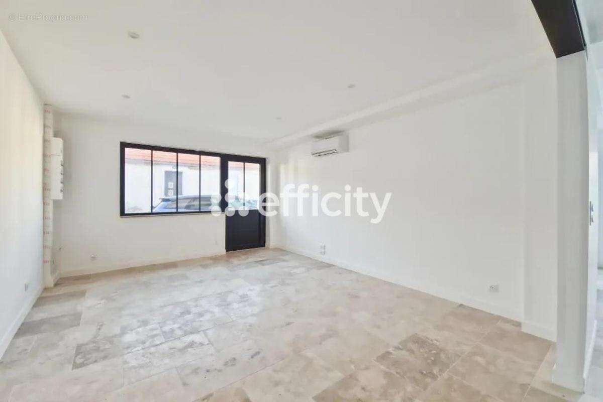 Maison à LA ROCHELLE