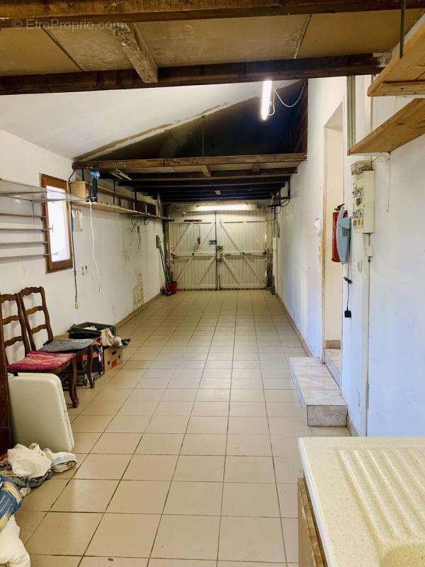 Maison à PEZILLA-LA-RIVIERE