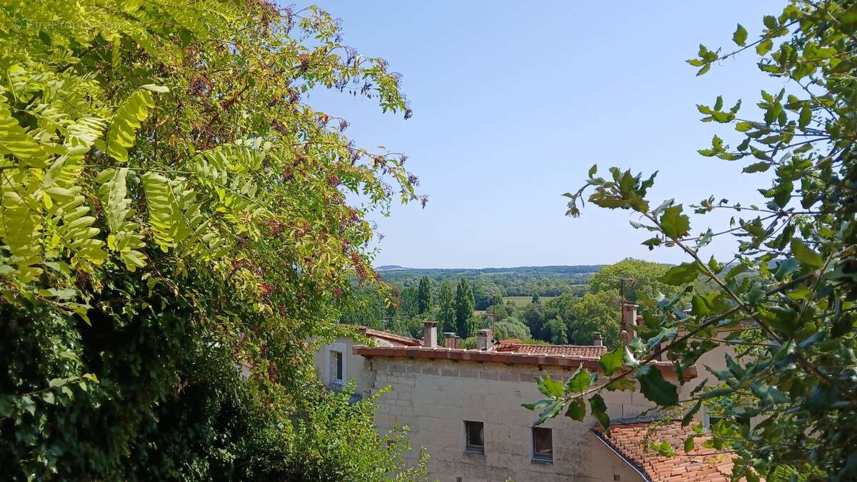 Maison 110 m² à Aubeterre-Sur-Dronne  - photo 36