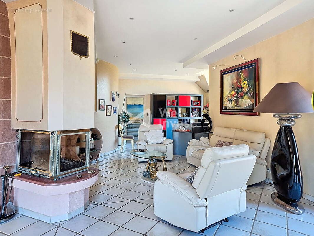 Maison à MARCILLAC-VALLON