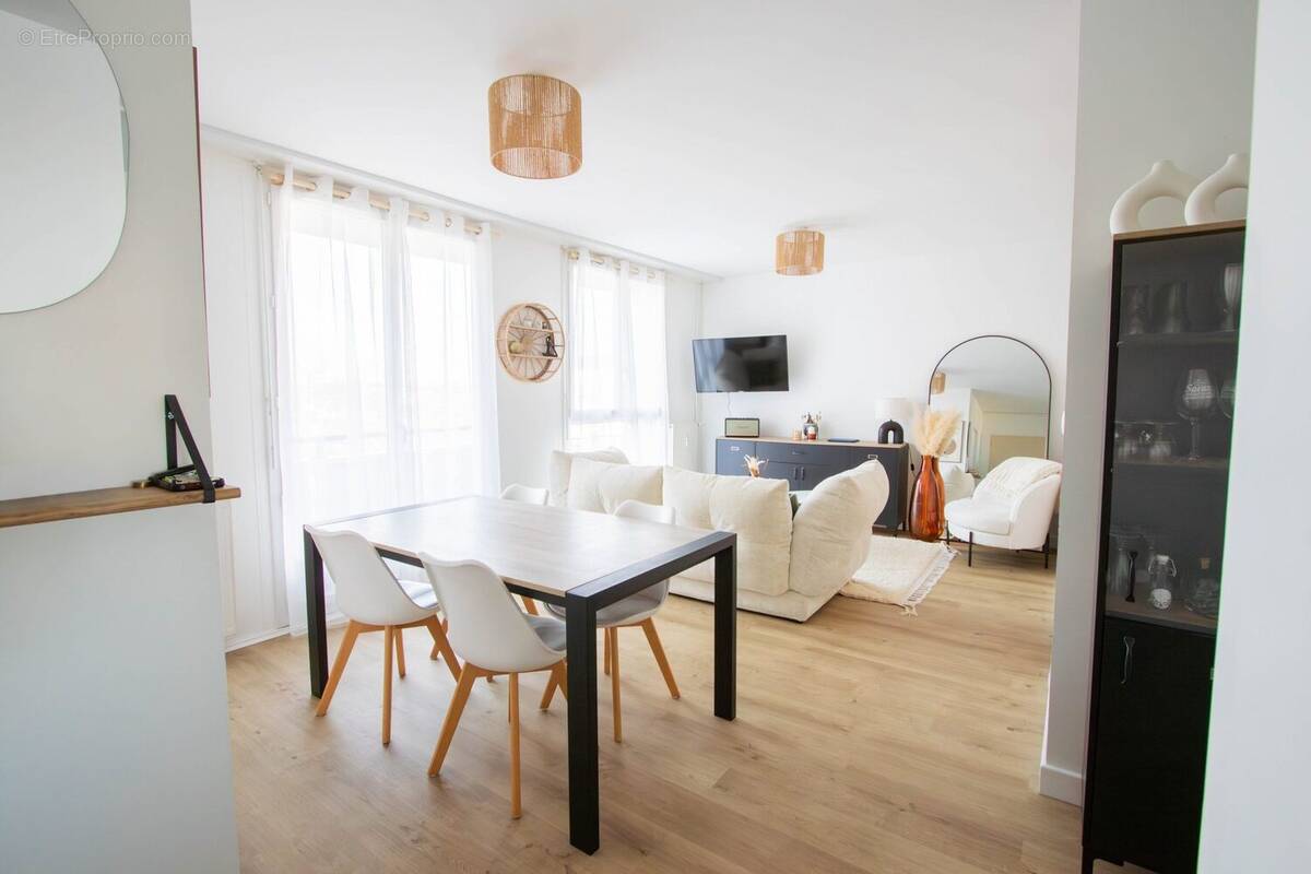 Appartement à TRELAZE