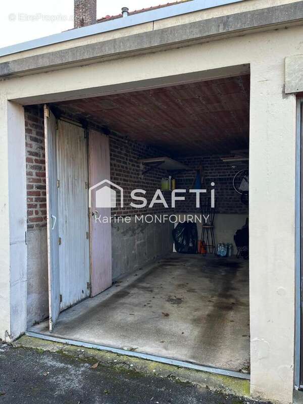 Photo 2 - Parking à SAINT-QUENTIN