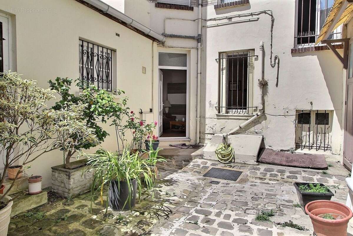 Appartement à SAINT-MAUR-DES-FOSSES