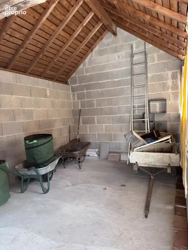 Ferme rénovée – 3 chambres – terrain de plus de 6 600 m² – bord de rivière - photo 17