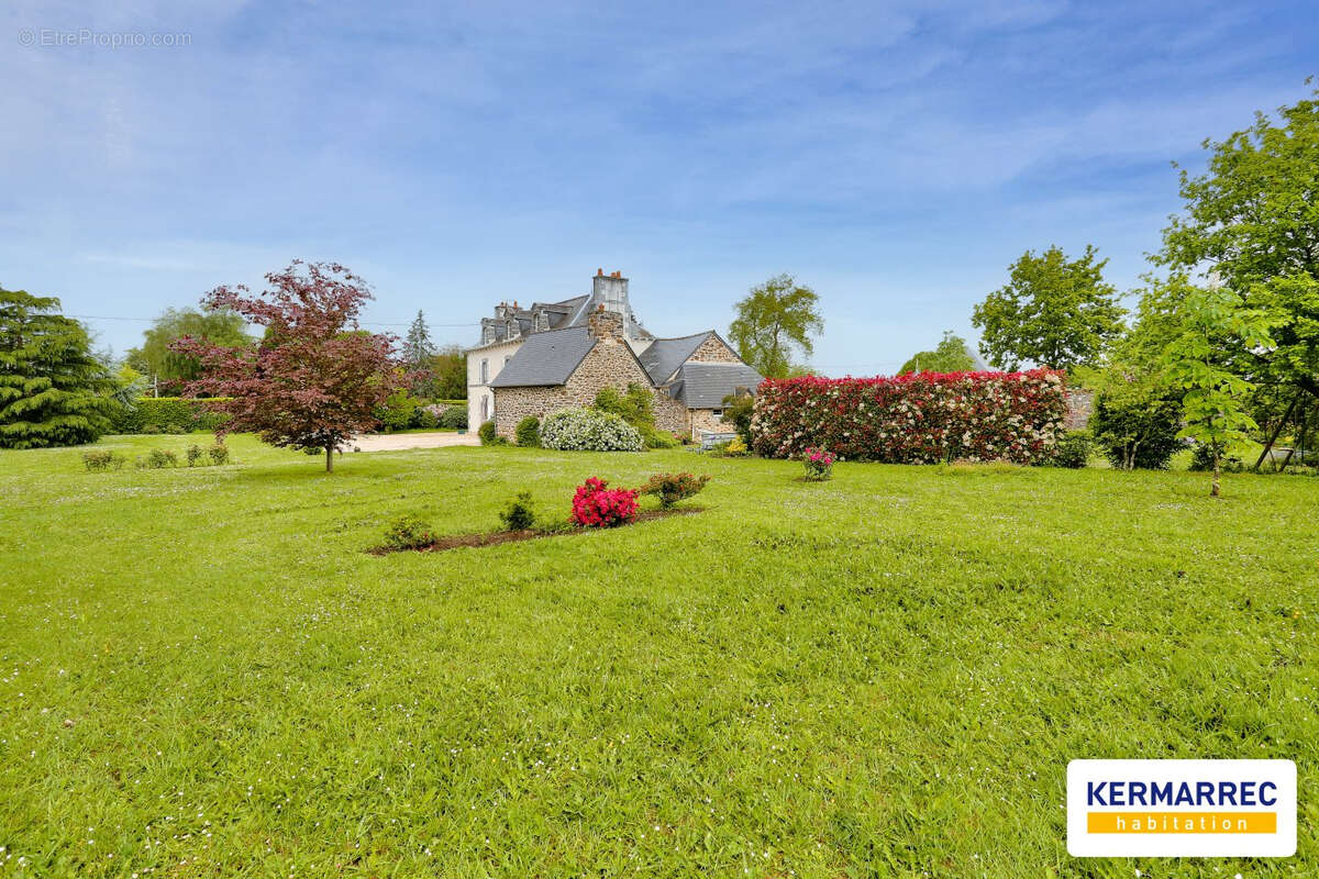 Maison à SAINT-PIERRE-DE-PLESGUEN