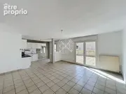 Appartement à SIMANDRES
