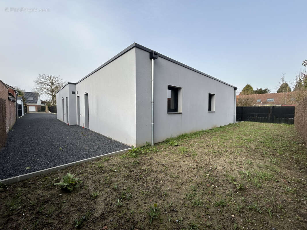 Maison à LEERS
