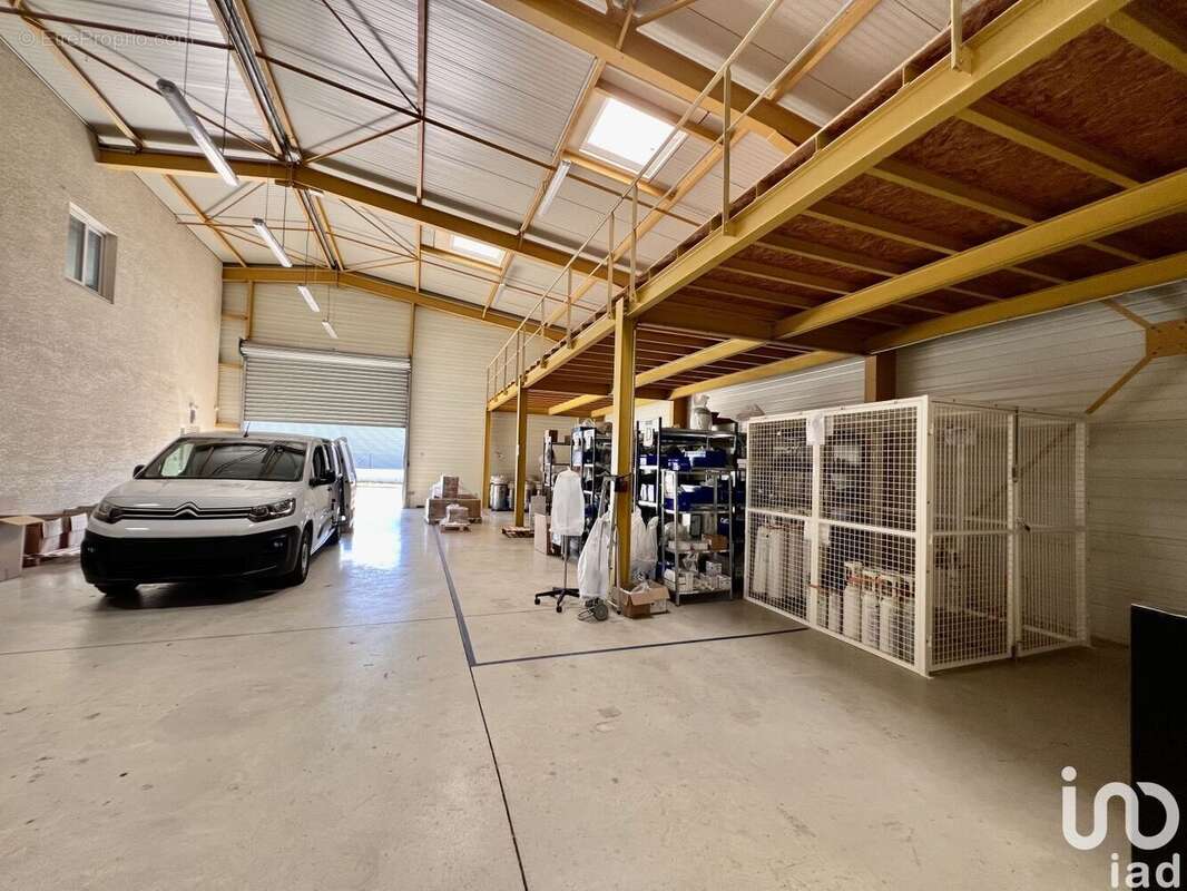 Photo 7 - Commerce à MONTREDON-DES-CORBIERES