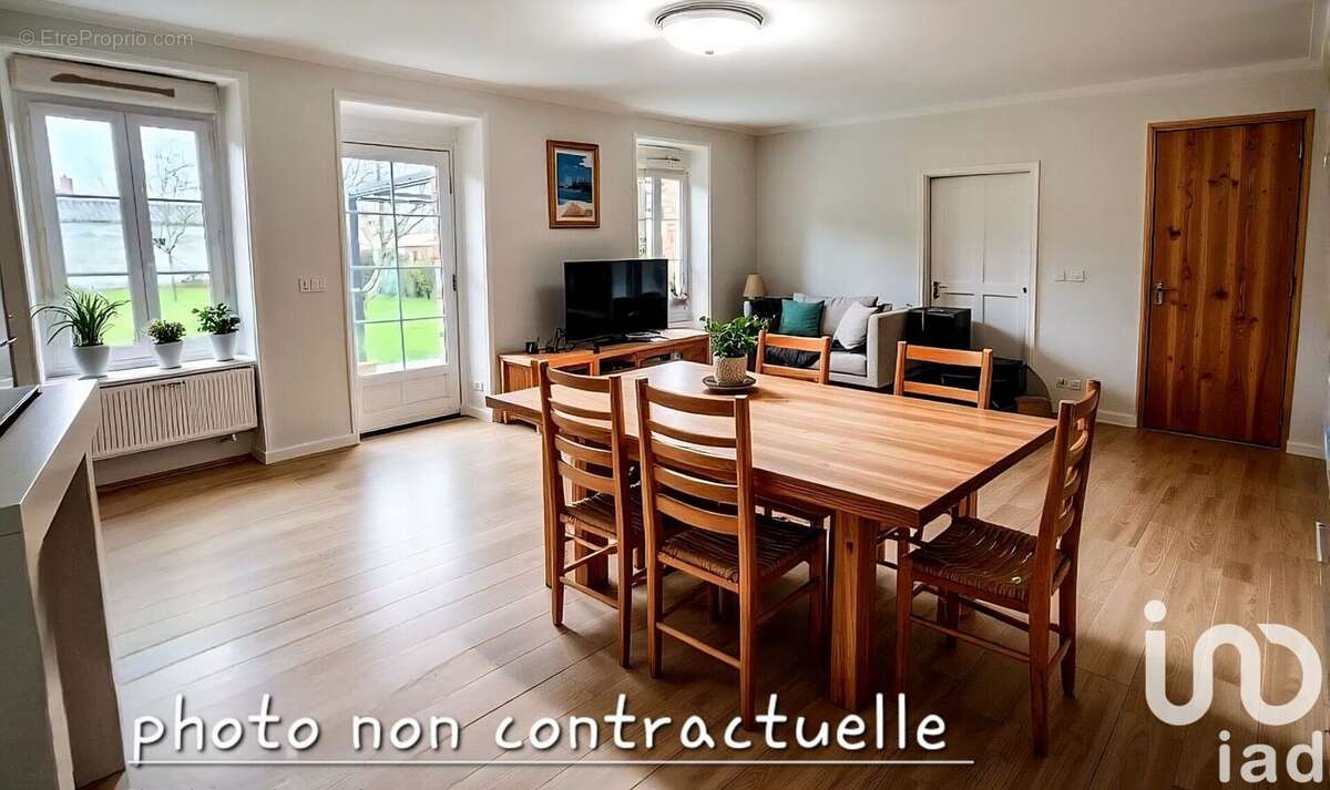 Photo 4 - Maison à LA CHAIZE-LE-VICOMTE