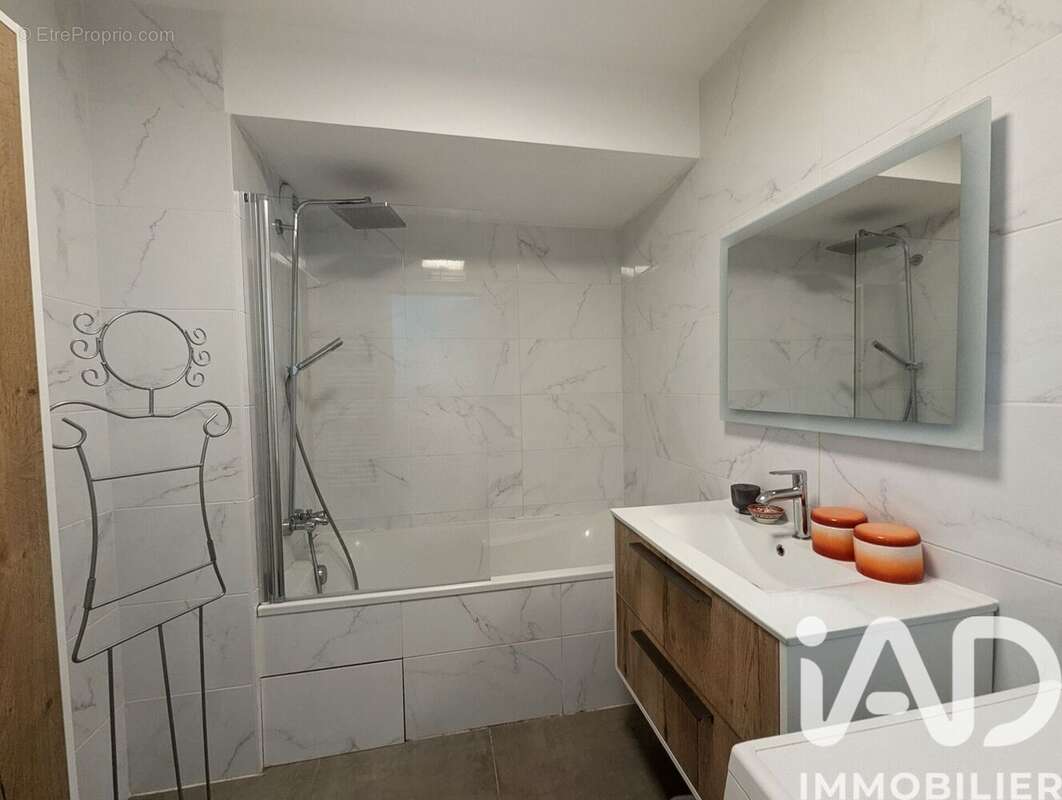 Photo 8 - Appartement à CORENC