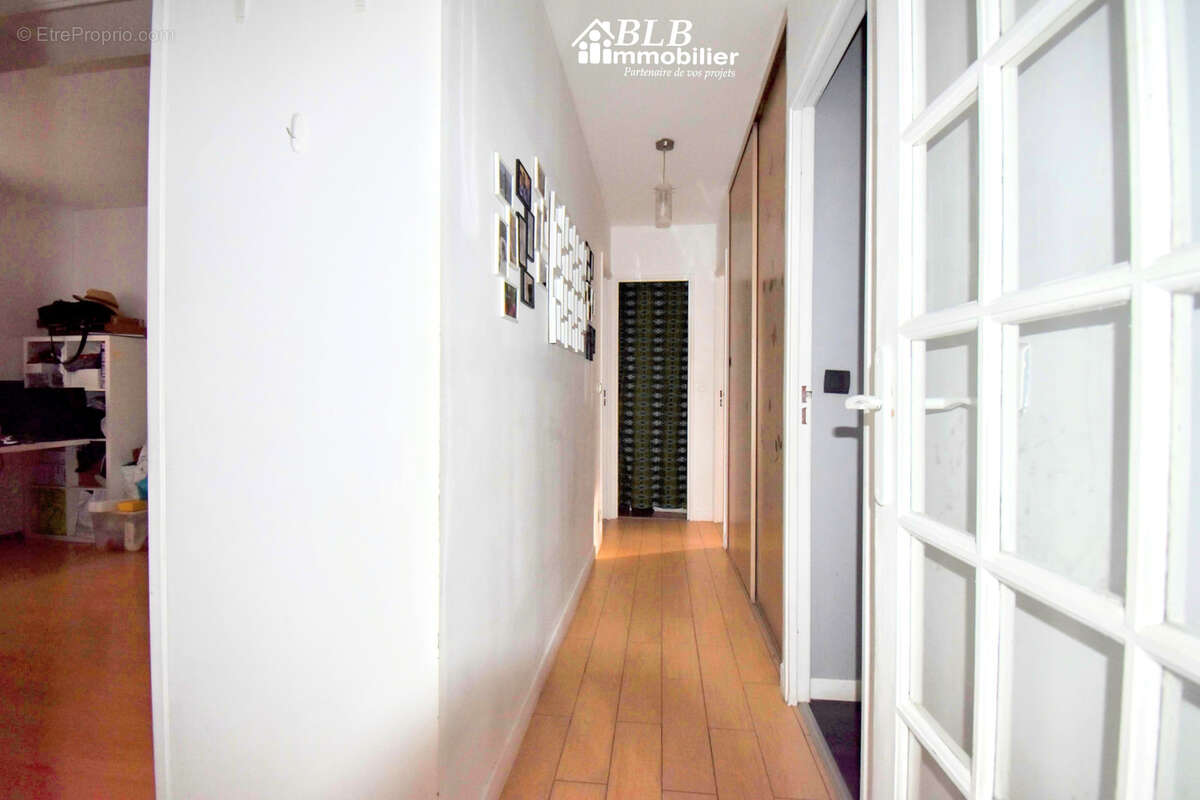 Appartement à MONTIGNY-LE-BRETONNEUX