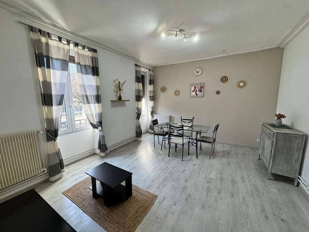 Appartement à MELUN