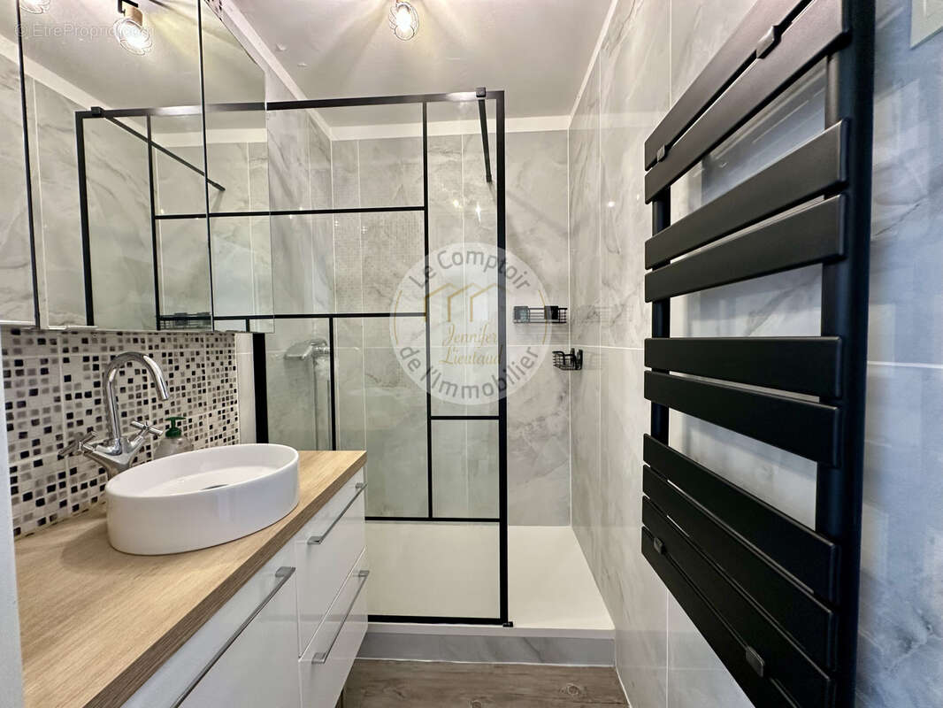 Appartement à MARSEILLE-9E