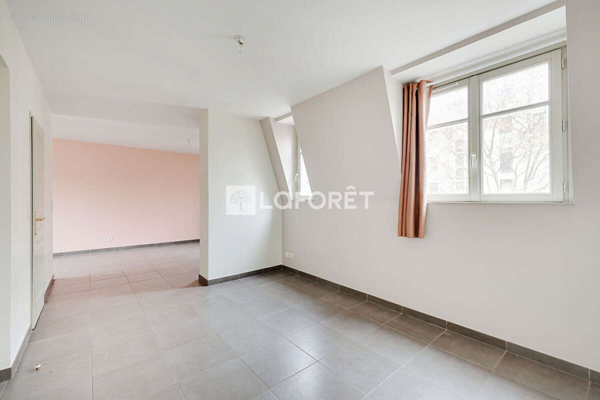 Appartement à PARIS-15E