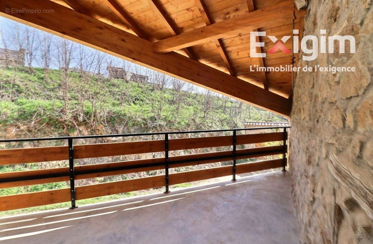 Maison à SAINT-BARTHELEMY-LE-PLAIN