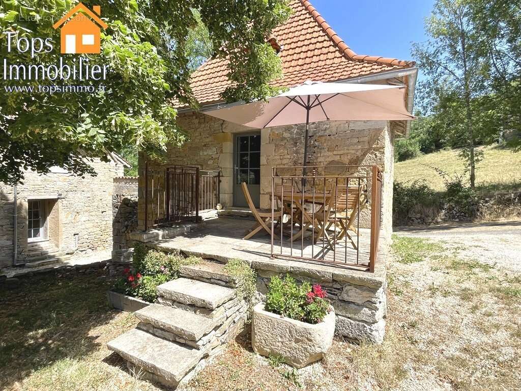 Maison à AMBEYRAC