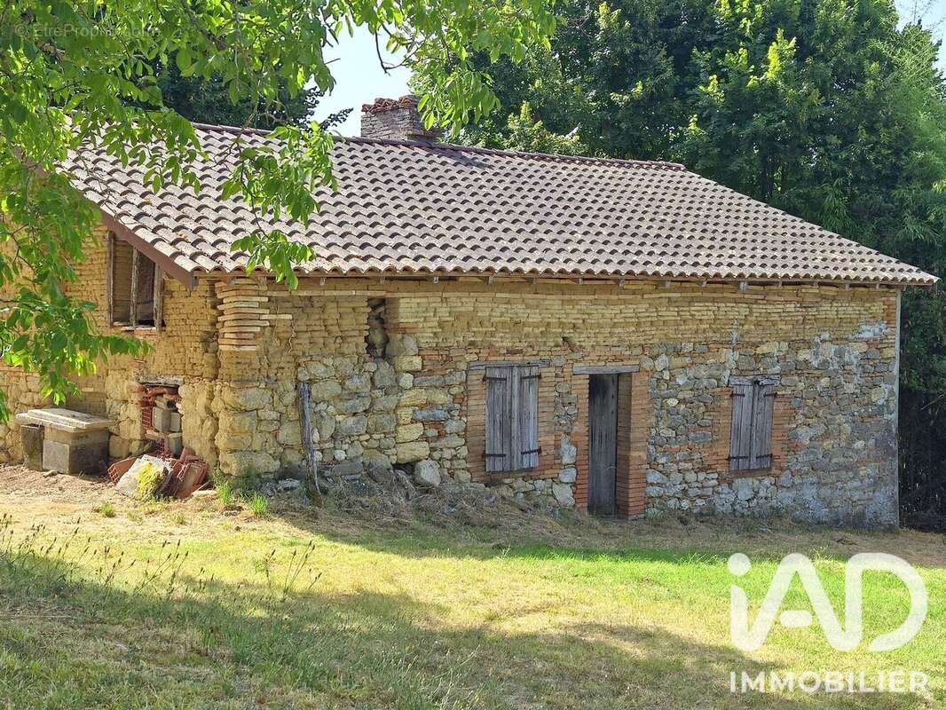 Maison 75 m² à L'honor-De-Cos  - photo 3
