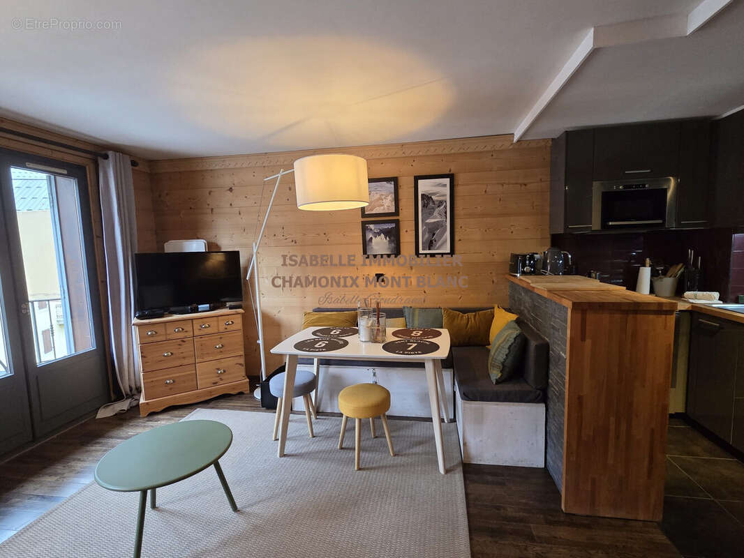 Salle à manger / Vente appartement Chamonix - Appartement à CHAMONIX-MONT-BLANC