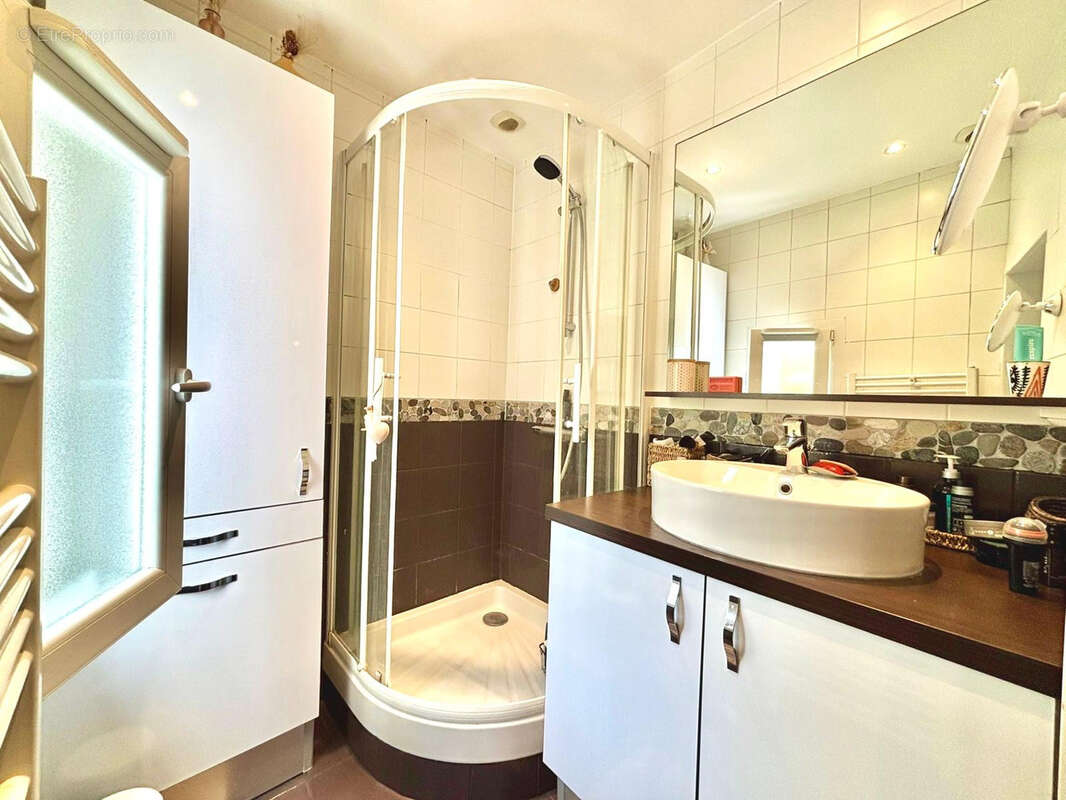 Appartement à LE PERREUX-SUR-MARNE