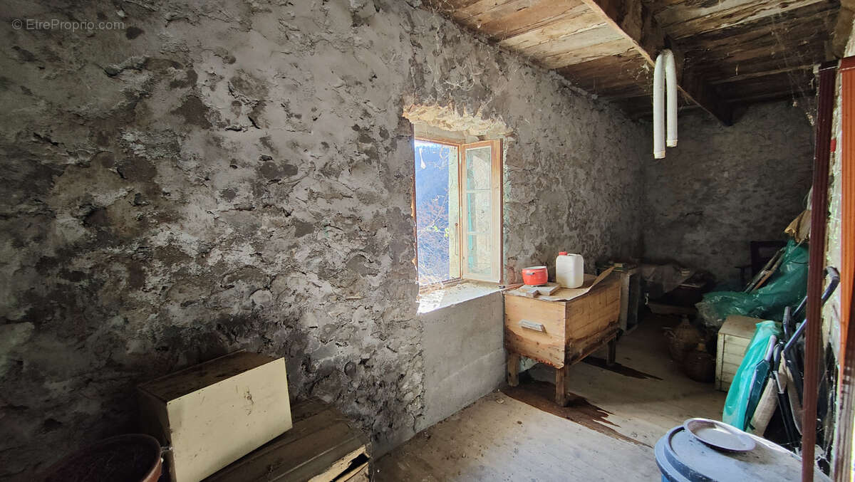 Maison à JUVINAS
