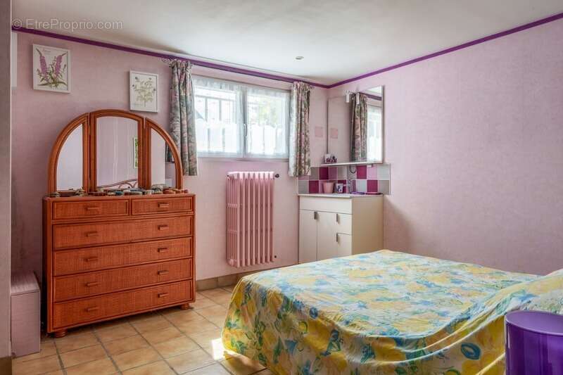 Maison à vendre 8 pièces SAINT CYR SUR LOIRE (37) - photo 11