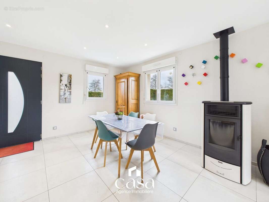 Maison à CONTEVILLE