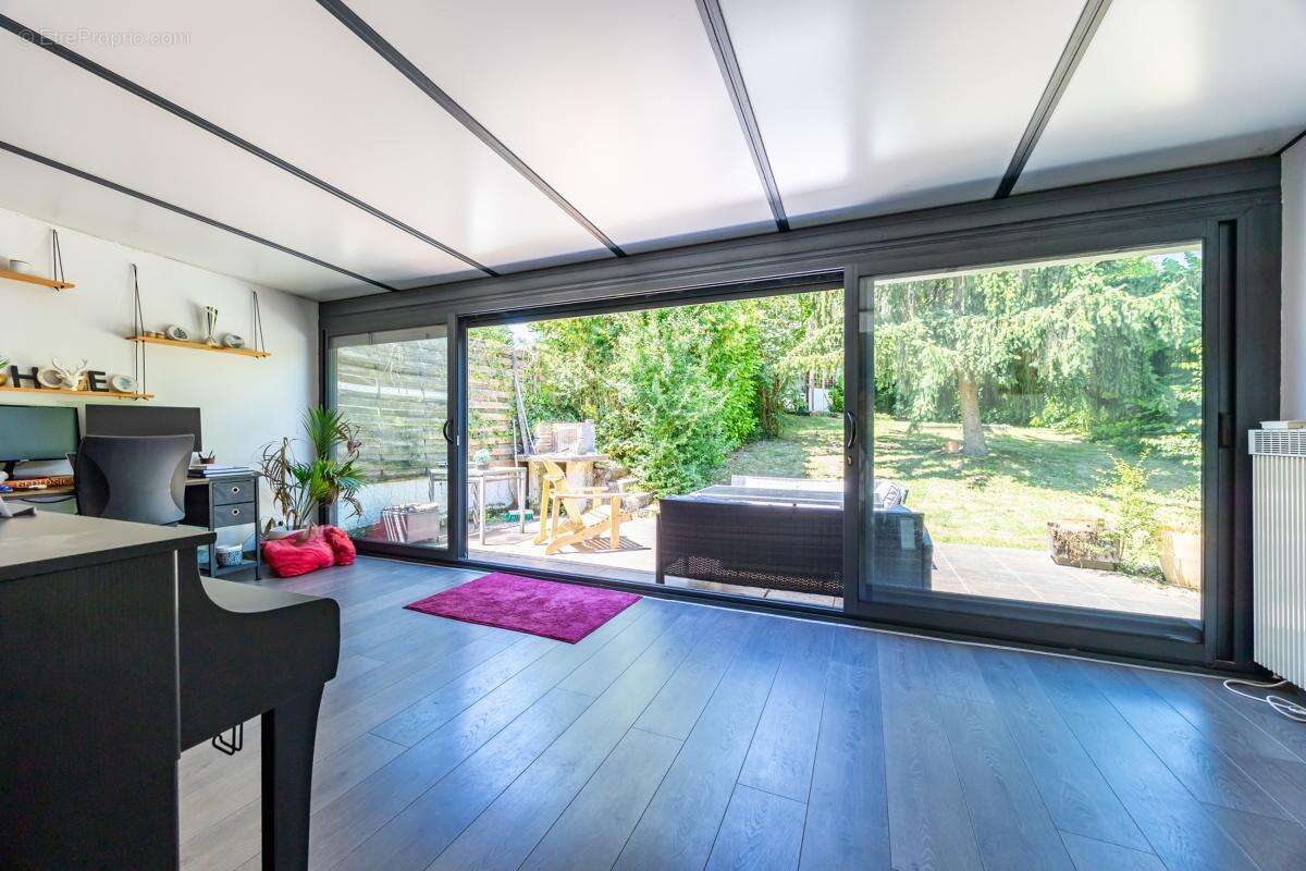 Maison 113 m² à Bouliac  - photo 4
